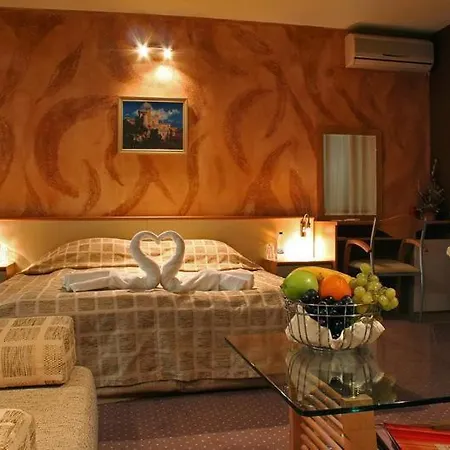 Otel Brod - Free Parking