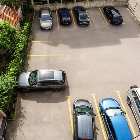 Brod - Free Parking 3*