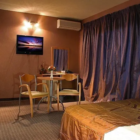 Brod - Free Parking Otel Sofya