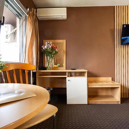 Brod - Free Parking 3*