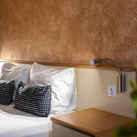 Hotel Brod - Free Parking