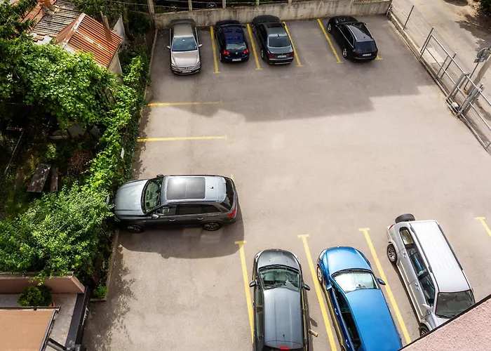 Brod - Free Parking 3*